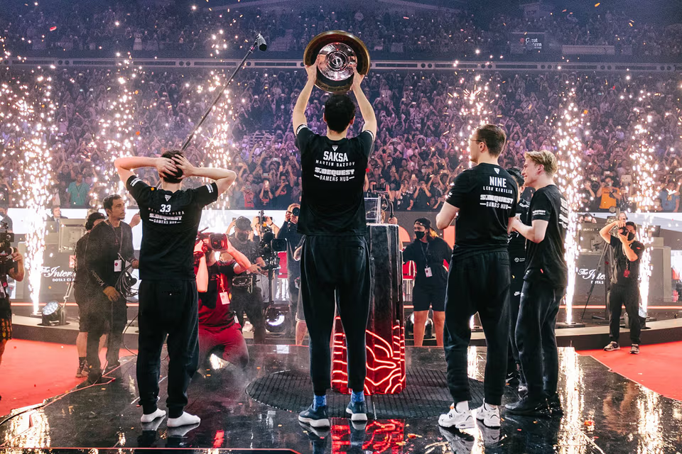 O Que Torna Um Jogador de eSports Milionário? Descubra os Segredos do Sucesso Financeiro